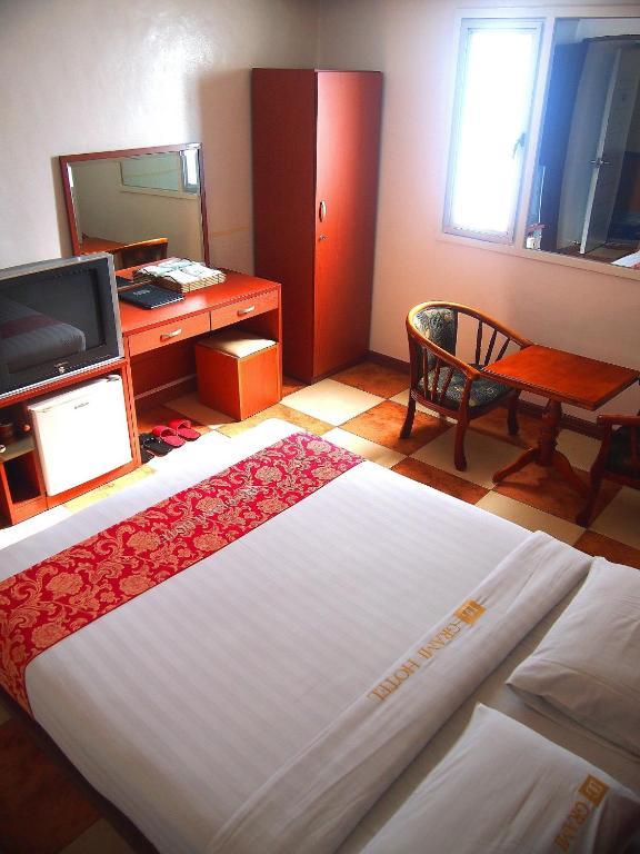 Dg Grami Hotel Paranaque City Room photo