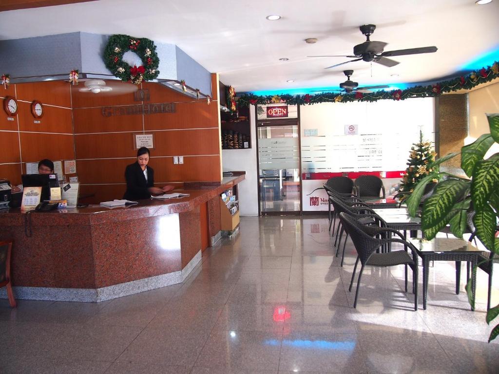 Dg Grami Hotel Paranaque City Exterior photo